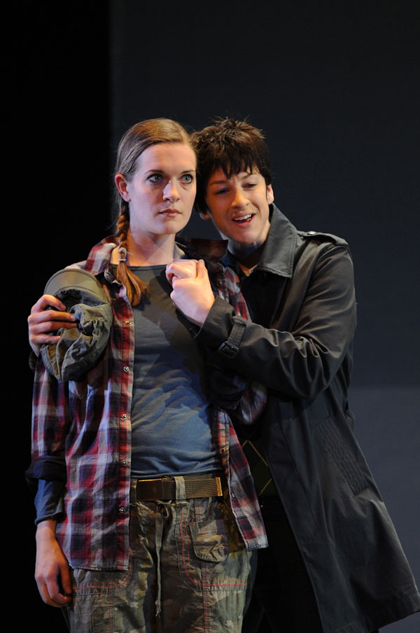 Ruby Hughes & Madeleine Pierard - Atalanta 2008